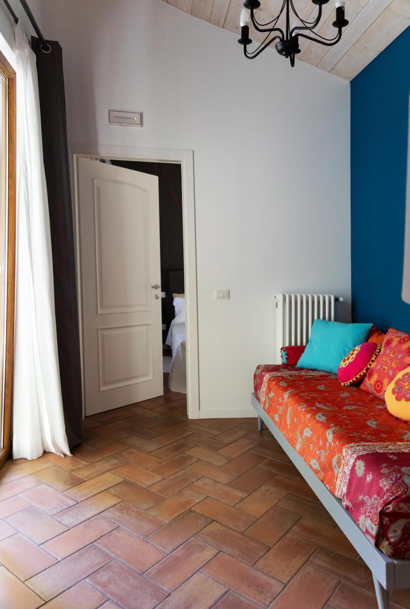 Agriturismo Biomatto アローナ エクステリア 写真